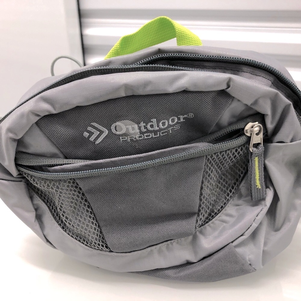 NWOT Outdoor waist bag belt bag